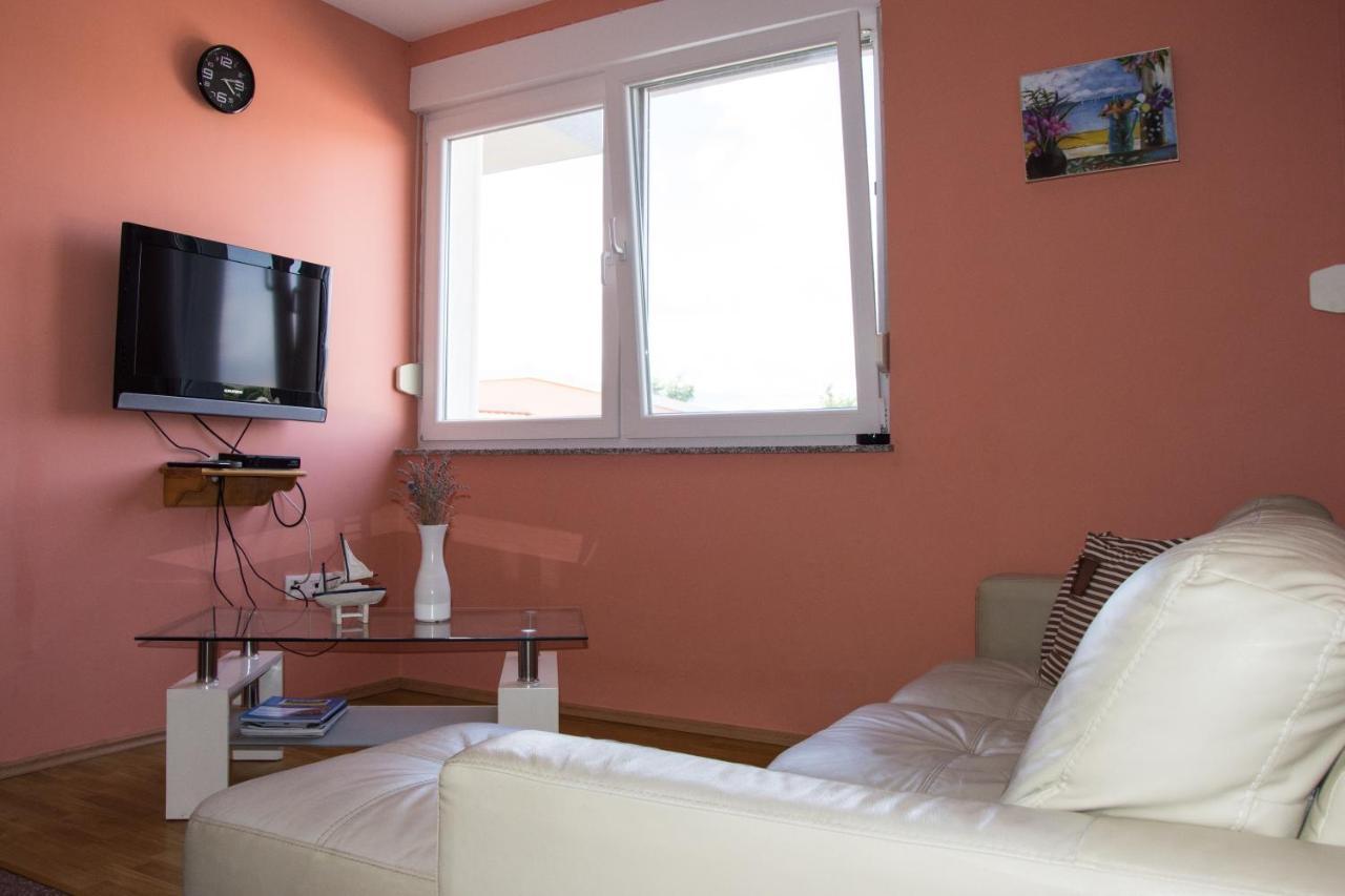 Apartments Sv. Jelena 2 Pag Town Εξωτερικό φωτογραφία